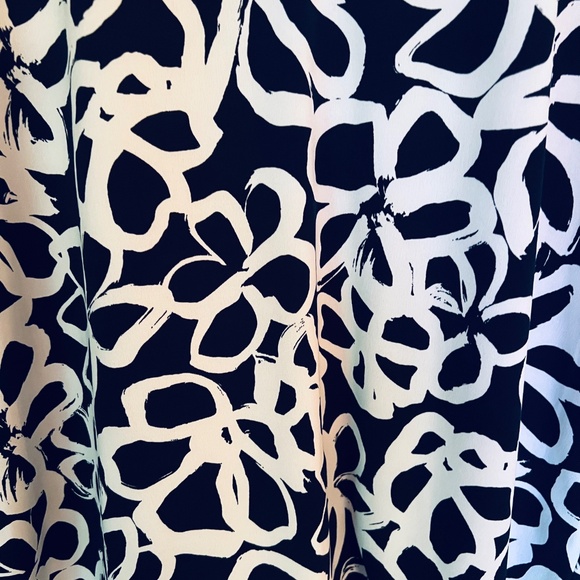 Susan Graver Short Sleeved Liquid Knit Top - Picture 4 of 4